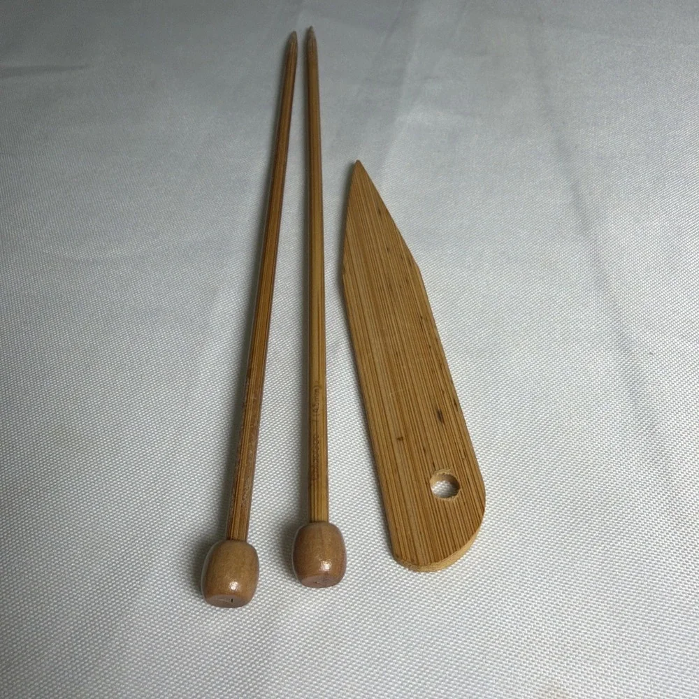 ChiaoGoo Bamboo Knitting Needles #7 (4.5mm) And Point Turner / Seam Creaser